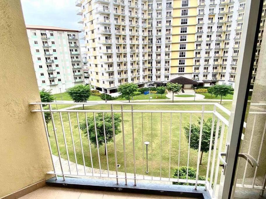 Field Residences Paranaque City 외부 사진